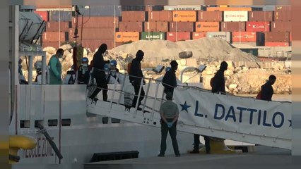 Descienden las peticiones de asilo en países de la OCDE