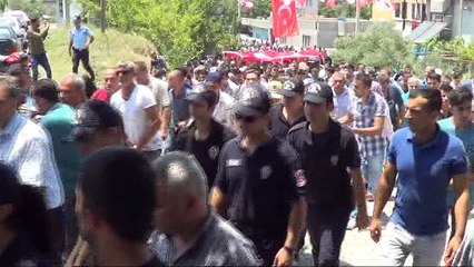 Şehit eşini askeri üniformasıyla uğurladı, şehitten geriye ise düğününde çekilen o görüntüler kaldı