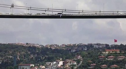 Boğaz Köprüsü'nde Akşener pankartı