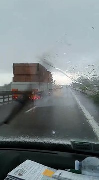 Maltempo torna in Puglia: violenta grandinata a Taranto