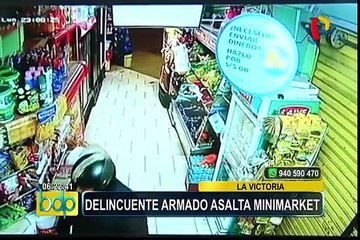 Delincuente armado asalta minimarket en La victoria