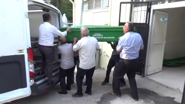 Öfkeli Damadın Öldürdüğü 3 Kişinin Cenazeleri Yakınlarına Teslim Edildi