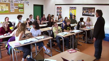 LERAAR KRIJGT KLAPPEN