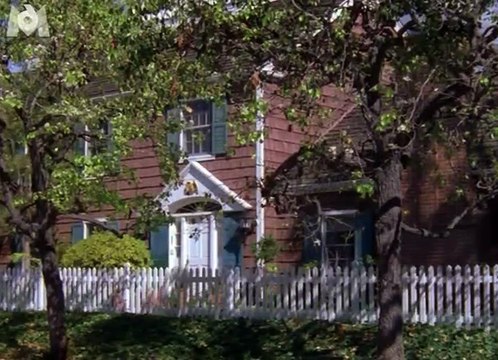 Ma famille d abord 3 19 Levez la main droite et fuyez FR