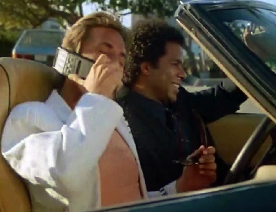 Deu  flics a Miami S1E20 Nul n est immortel AVI   Part 01