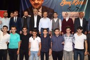 Başbakan Yardımcısı Işık, İyi Parti'den AK Parti'ye Geçen 80 Gence Rozetlerini Taktı