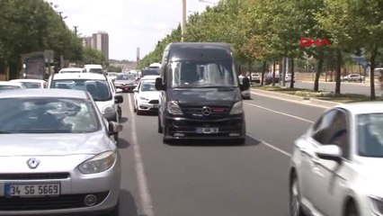 Diyarbakır Eker Diyarbakır'ın Sorunlarını Barış İçinde Çözmeyi Öneriyoruz