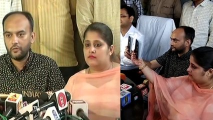 मुस्लिम पति-हिंदू पत्नी को मिला पासपोर्ट, बदसलूकी करने वाले अफसर का तबादला