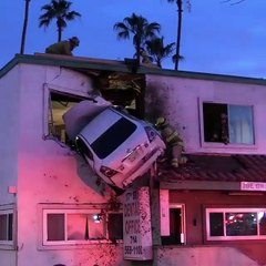 1529572435025 flying car 飞车 kereta terbang