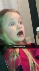 Cette fillette pète un plomb en famille