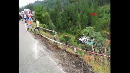 Download Video: Bursa'da korkunç otobüs kazası: Çok sayıda yaralı var