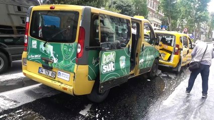 Beyoğlu'nda zincirleme trafik kazası: 1 yaralı - İSTANBUL