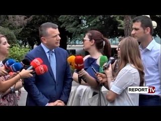 Azilantët në Shqipëri, Balla: Nuk kemi kapacitete, opozita e prekur nga sindroma e 'Babales'