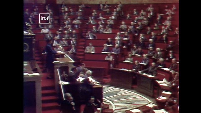 HOMMAGE SIMONE VEIL - AFFIRMER LES DROITS DES FEMMES ET RENFORCER LA POLITIQUE FAMILIALE