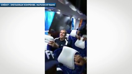 Ambiance de folie dans le car des Bleus !