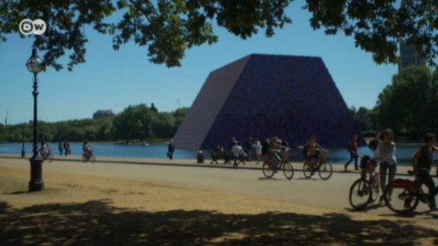 Необычная инсталляция в центре Лондона