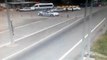 Otomobili Küçük Oğluna Kullandıran Baba, Trafik Polisi Ceza Yazınca Aracı Üzerine Sürdü