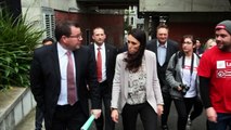 La primera ministra de Nueva Zelanda da a luz una niña