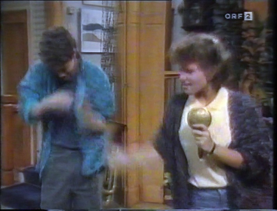 Unser lautes Heim  S01E11 - Der Intelligenztest