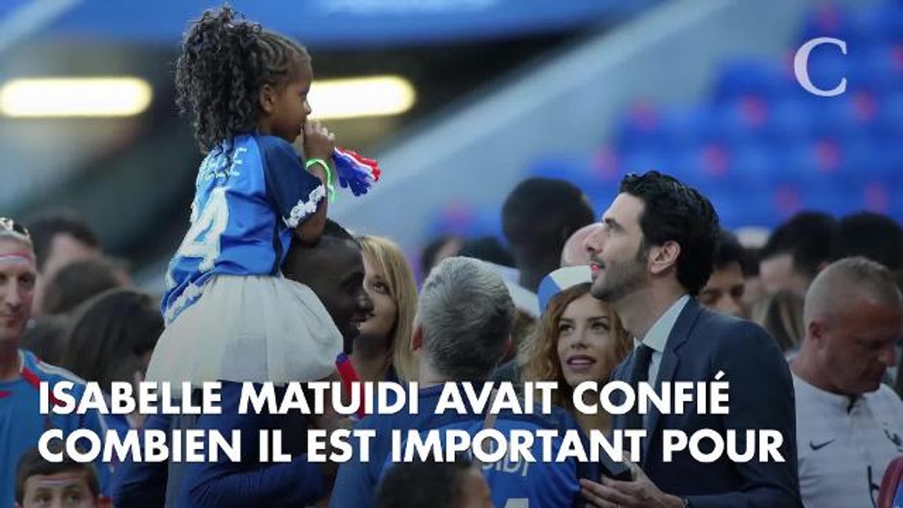 Coupe du monde 2018 : pourquoi Isabelle, la femme de Blaise Matuidi, porte-t-elle des béquilles ?