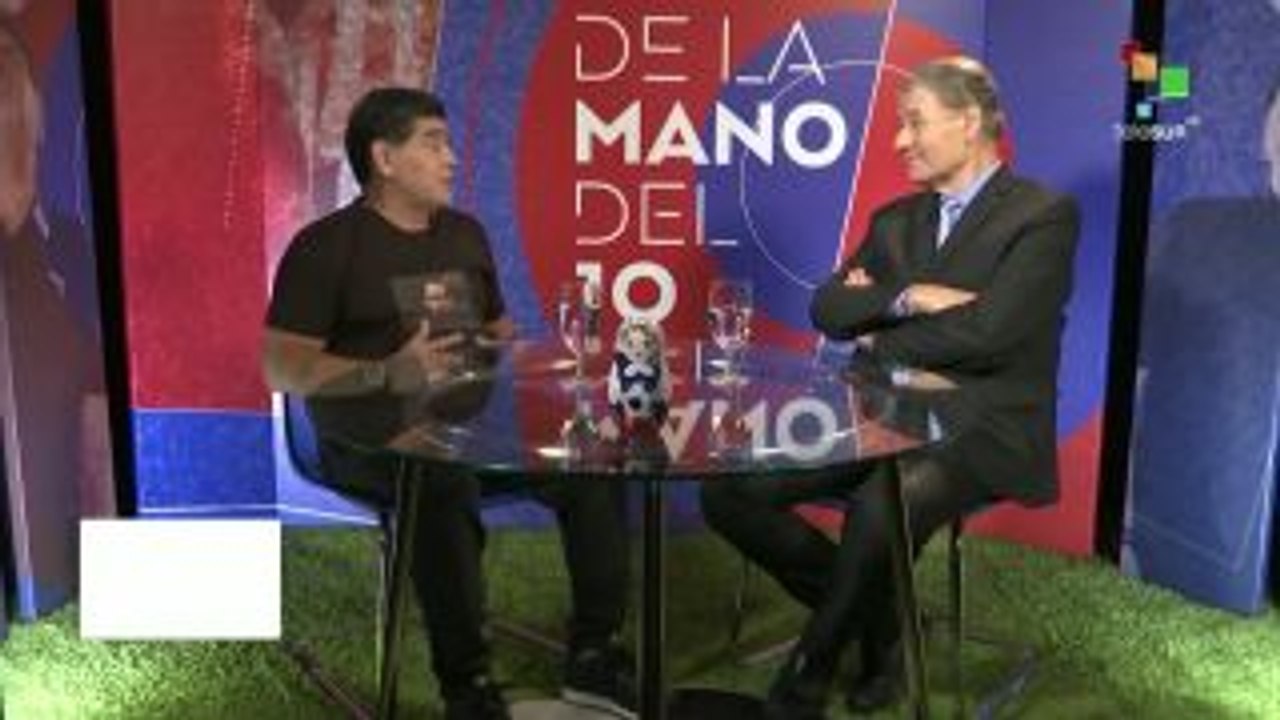 De la mano del 10: Uruguay pasa a octavos tras vencer a Arabia 1-0