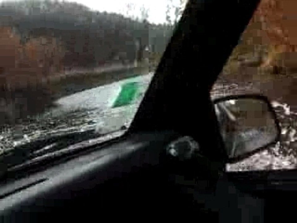 Monique Chaverot & Loan Passage de gué telethon 2007 en Suzuki Vitara IMG_0278