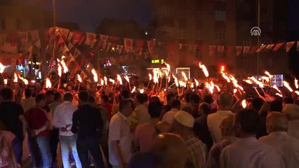 Ayağındaki Prangaların Sökülmesi İçin Türkiye Sistemi Değiştirmeli"