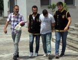 280 Bin Lira Dolandıran Sahte Polisi, 'Simitçi' ve 'Bici Bicici' Polisler Yakaladı
