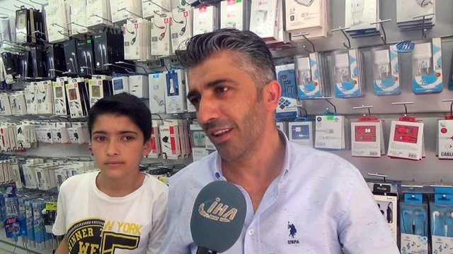 Şişen cep telefonu bataryası patladı