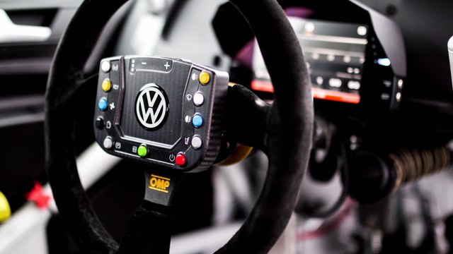 Volkswagen Golf GTI TCR Interior Design - Test Drive Vallelunga