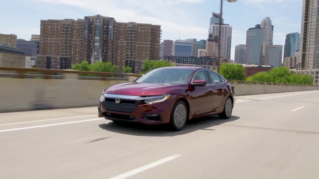 Honda Insight in Lunar Silver Metallic Driving Video