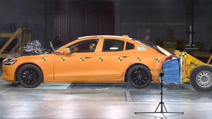 New Volvo S60 Crash test