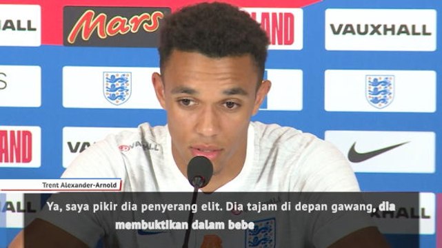 Kane Mementingkan Tim, Itulah Mengapa Dia Kapten Tim - Alexander-Arnold