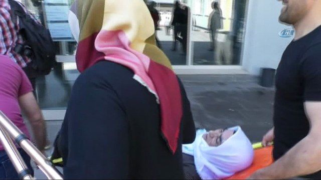 Oyunu kullanmak için tekerlekli sandalyede geldi