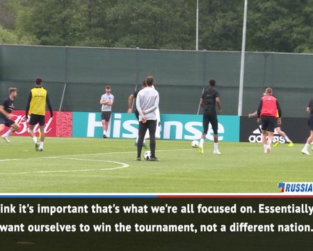 I've watched my Liverpool teammates...but my focus is winning with England - Alexander-Arnold