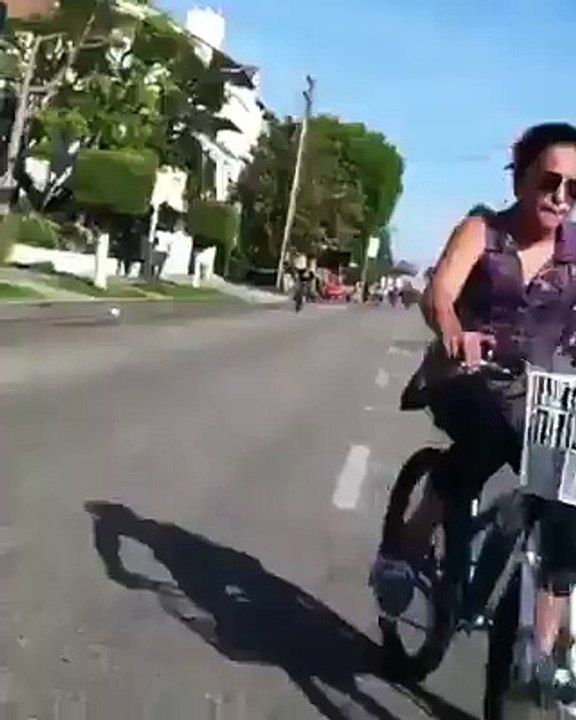 #funnyvideos #funnypranks #pranks #funny #crazyfunnyvideos #crazy #funnyvines #vines