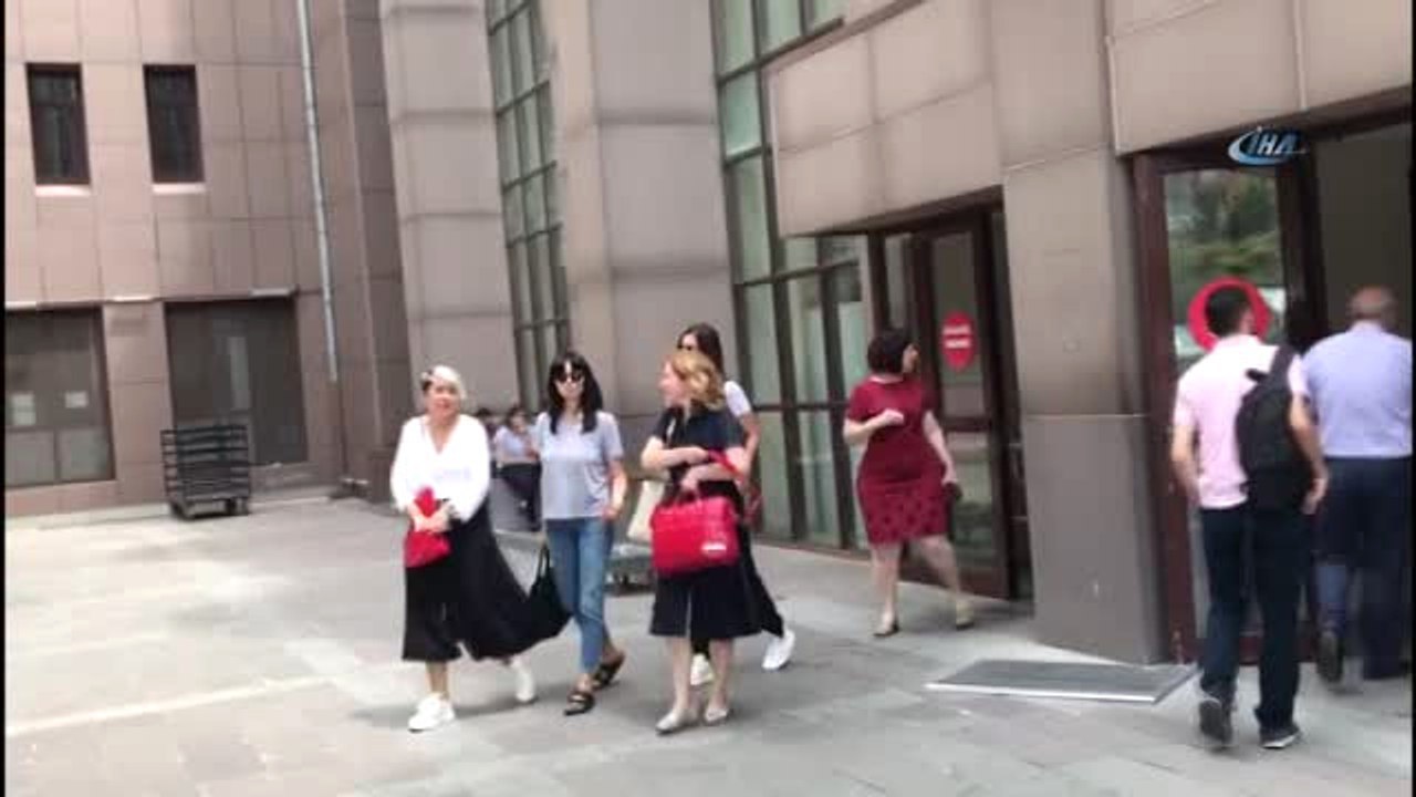 Ebru Destan'ın Boşanma Davasında Oyuncu Başak Sayan Tanık Olarak Dinlendi