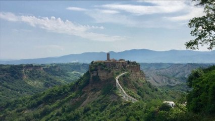 Magnificent Civita di Bagnoregio Views - Italy Holidays
