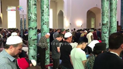 صلاة الجمعة من أحد المساجد فى روسيا