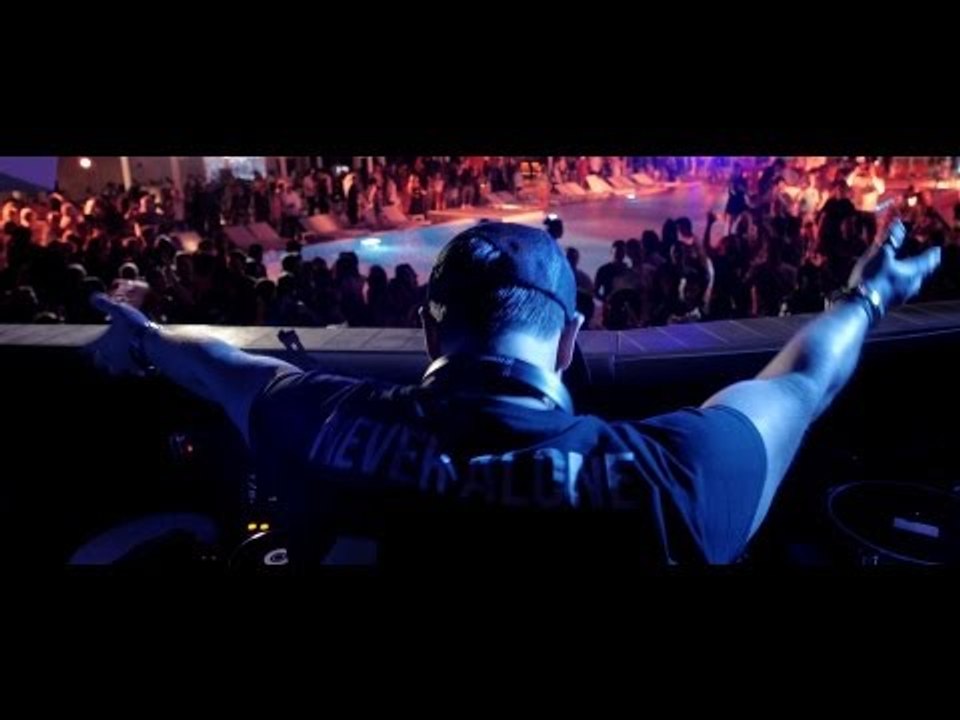 Noir & Haze - Around (Noir Mashup Treatment) Live at The Ushuaia Tower, DFTD