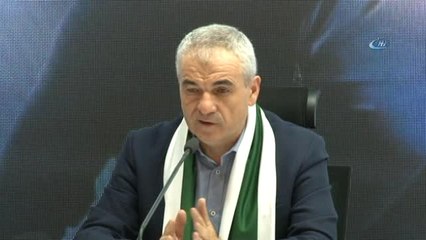 Télécharger la video: Atiker Konyaspor, Rıza Çalımbay ile Sözleşme İmzaladı -2-