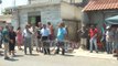 Shkarkimet elektrike djegin pajisjet elektrike në Cërrik, banorët: Duam kompensim nga OSHEE