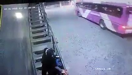 live muder of bus hostess of kohistan -- faisal movers --