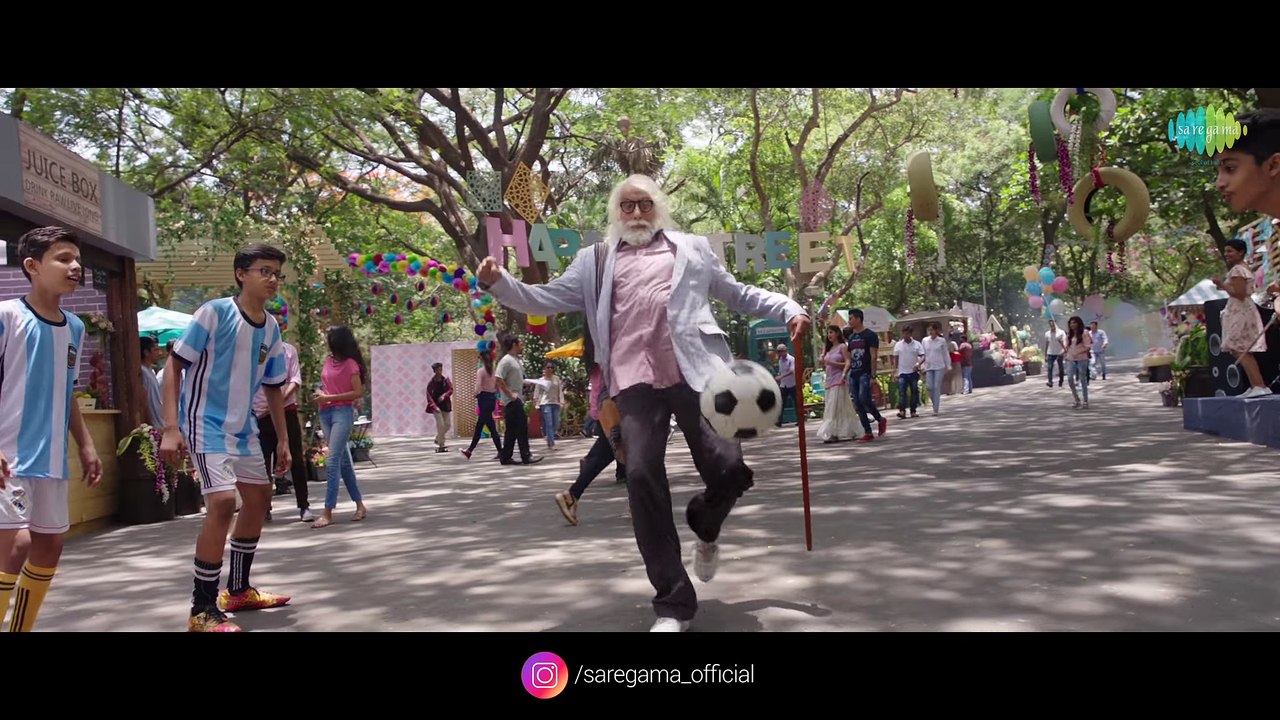 Bachche Ki Jaan - 102 Not Out - Amitabh Bachchan - Rishi Kapoor - Arijit Singh - Salim - Sulaiman - YouTube