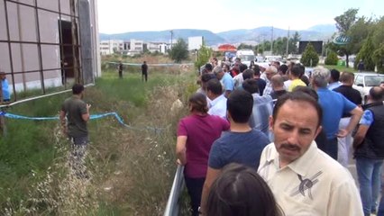 Dışişleri Bakanı Mevlüt Çavuşoğlu: " Birisi Sağda Birisi Ortada Birisi Solda Birisi de Ne Olduğu...