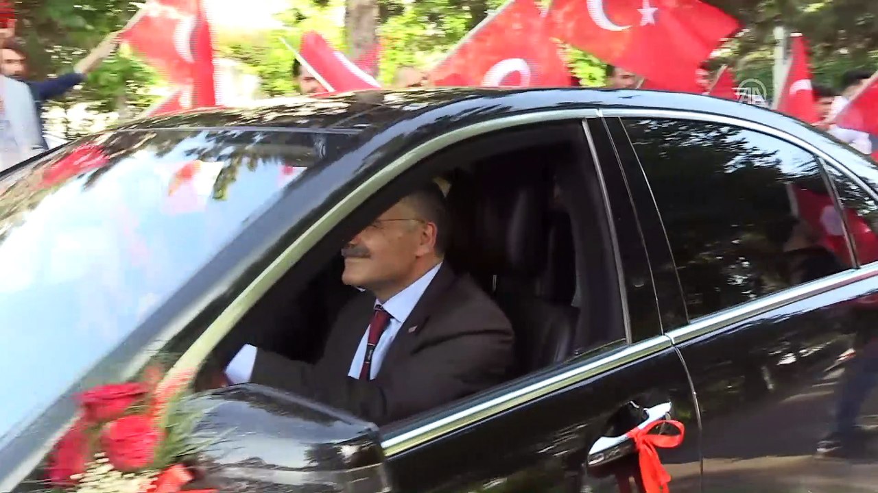 Bakan Canikli'nin makam aracı şehit oğlunun sünneti için süslendi - ANKARA