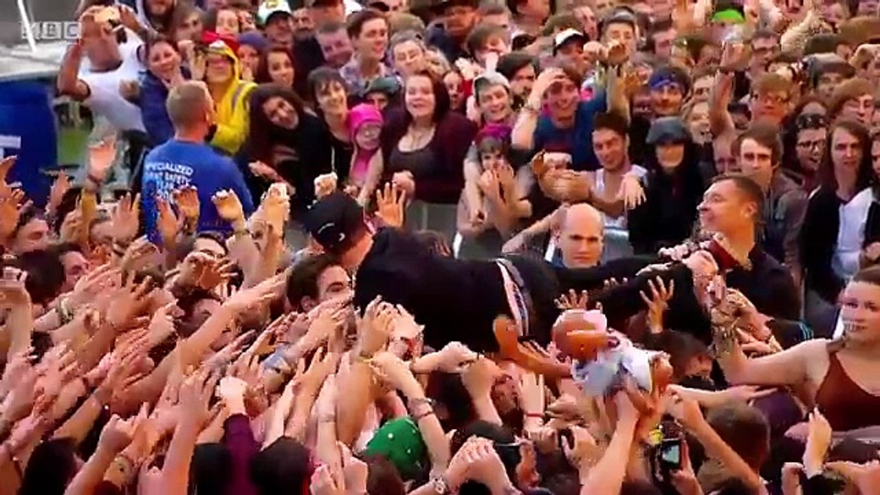 Royal Blood Out of the Black (LIVE)