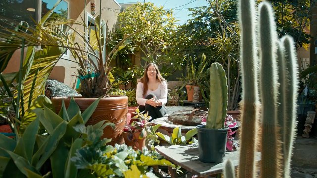 Supermodel and activist, Iskra Lawrence, helps a woman embrace her inner strength and confront the bullying that has haunted her throughout life.