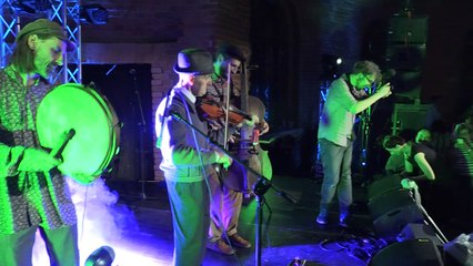 "Archaisch und rau": Kalisz-Bass begeistert Polka-Fans in Polen