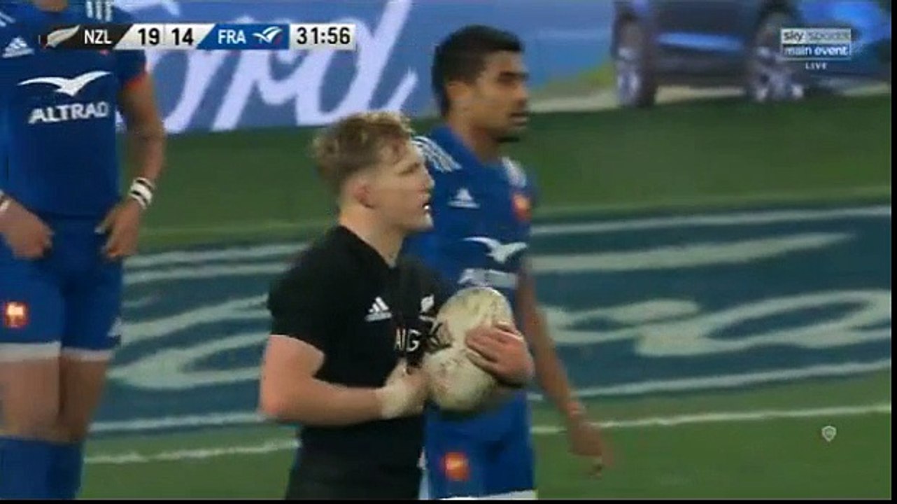 L'essai polémique de Damian McKenzie face au XV de France